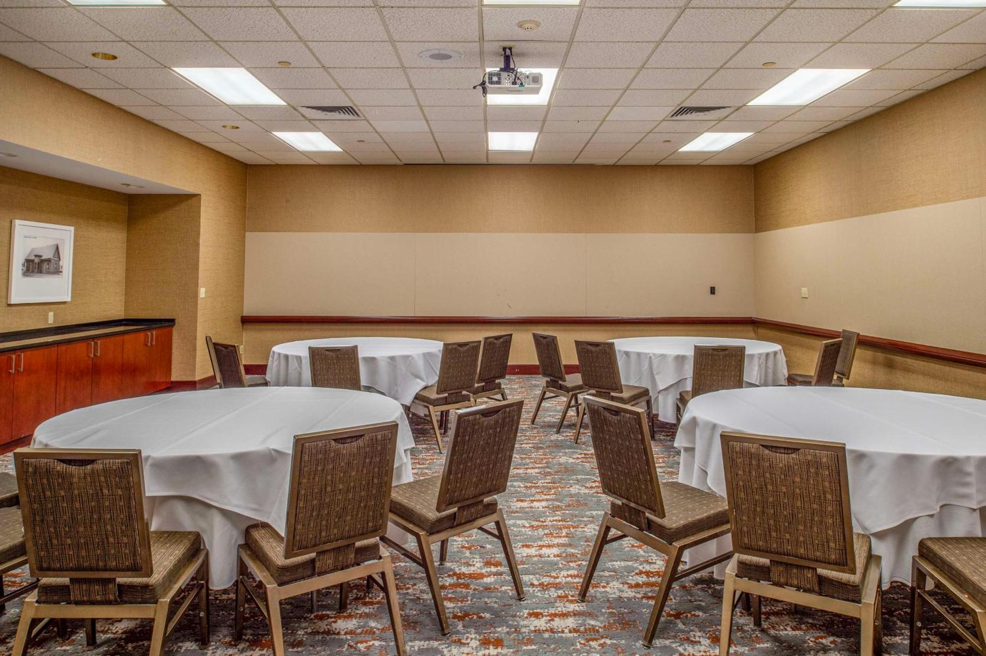 Doubletree By Hilton Hotel St. Louis - Chesterfield Exterior foto